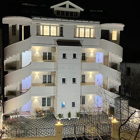 Hotel Vila Herta Дуррес Екстер'єр фото