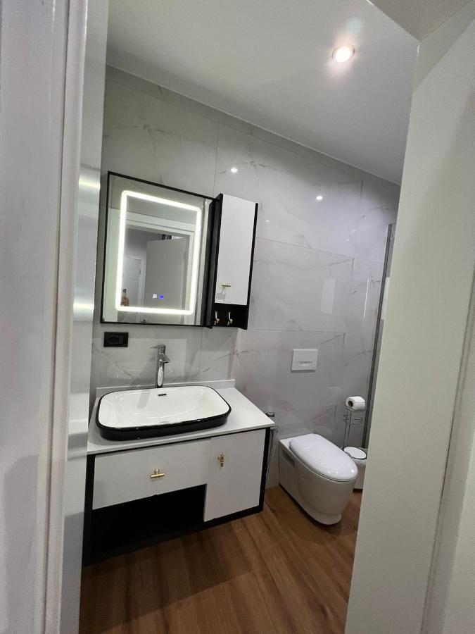 Hotel Vila Herta Дуррес Екстер'єр фото